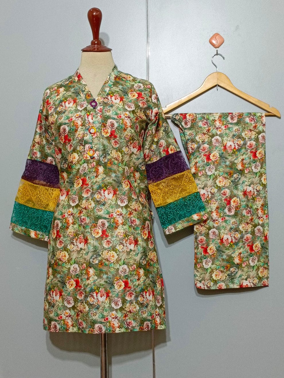 2 Piece Stitched Summer Suit – Digital Lawn Fabric
